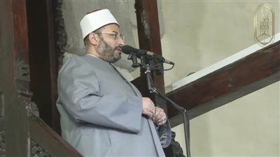  يدعو إلى إعادة النظر في مفاهيم النجاح