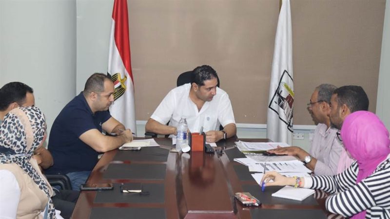 لقاء نائب محافظ بنى