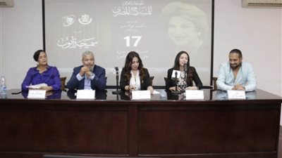 مبدعون يناقشون تأثير الموسيقى والغناء بالمسرح في ندوة بمهرجان المسرح المصري