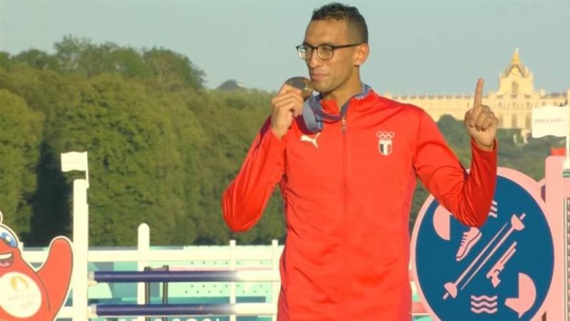 الجندي بطل من ذهب