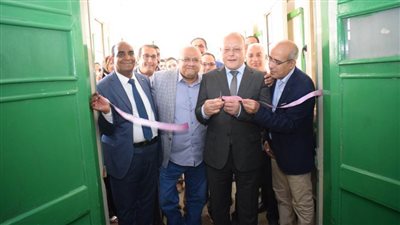 بسعة ٤٢ سريرًا.. افتتاح وحدتي العناية المركزة المتوسطة لأمراض الباطنة وأمراض الصدر بمستشفى سوهاج الجامعي