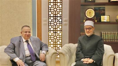 مفتي الجمهورية يلتقي نقيب السادة الأشراف ويتفقان على التنسيق والتعاون الكامل