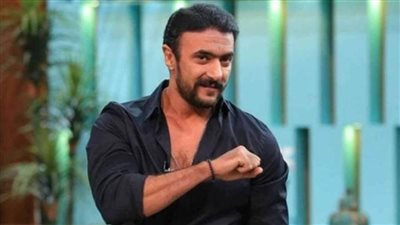 أحمد العوضي يطرح مسابقة بشأن مسلسله الرمضاني 2025