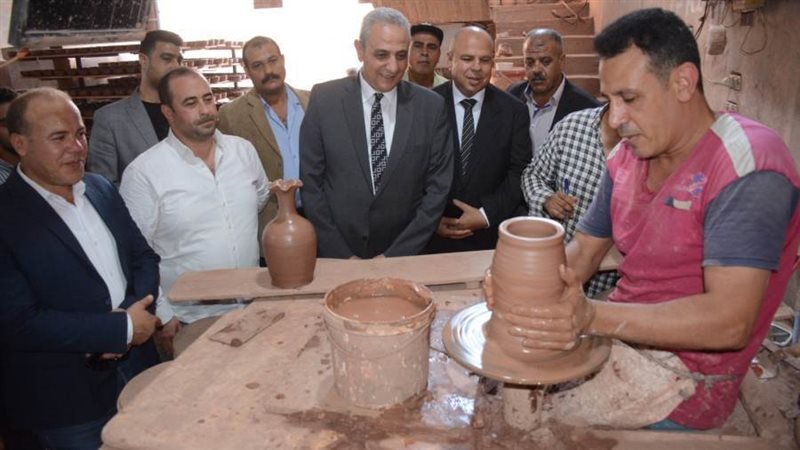 محافظ الغربية خلال