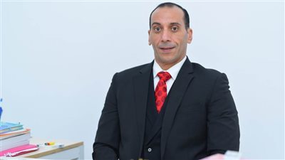 الشعب الجمهوري: الرئيس السيسي ملتزم ببناء الإنسان المصري وتنمية قدراته في كافة المجالات