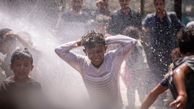عاجل.. الأمم المتحدة تحذر: الحرارة الشديدة تضر بصحة الأطفال بشكل متزايد