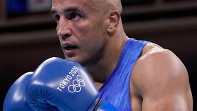 عبد الرحمن عرابي بطل الملاكمة يعلن الاعتزال