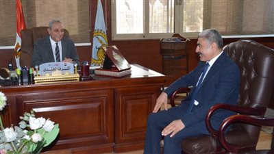محافظ الغربية يناقش ملفات الزراعة وآليات العمل مع وكيل الوزارة الجديد