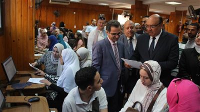 مكتب التنسيق بجامعة المنصورة يستقبل 250 طالبًا لتسجيل رغباتهم ضمن المرحلة الأولى 