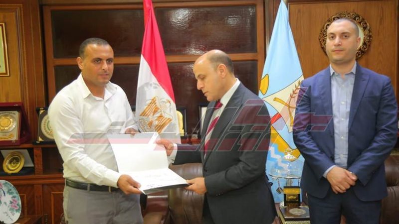 خلال التكريم