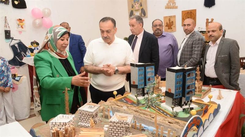 جانب من المعرض