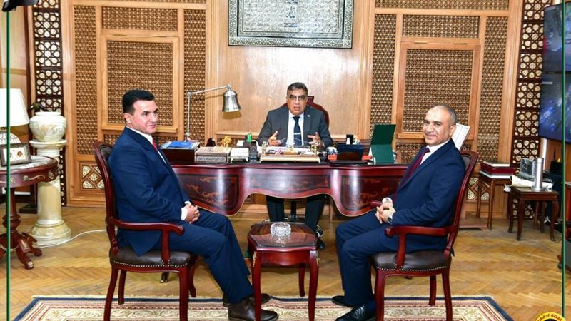 لقاء المحافظ والسكرتير