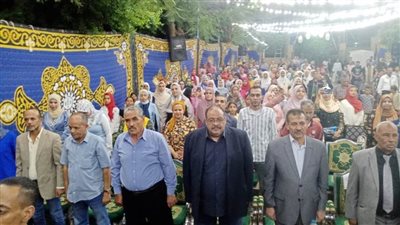 وسط حشد جماهيرى لأهالي شطورة انطلاق أولى ليالي أضواء المدينة بسوهاج