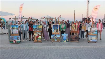 وزير إعلام فلسطين يشيد بالأعمال الفنية لطلاب جامعة دمنهور بمهرجان العالم عالمين