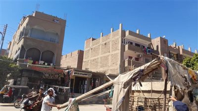 محافظ أسيوط: إزالة اشغالات وتعديات الباعة الجائلين على حرم الطريق بساحل سليم