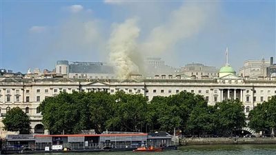 عاجل.. لندن.. اندلاع حريق في مبنى سومرست هاوس التاريخي