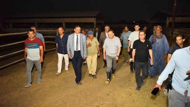 جانب من جولة المحافظ