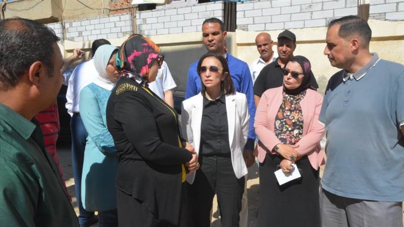 محافظ البحيرة تتفقد