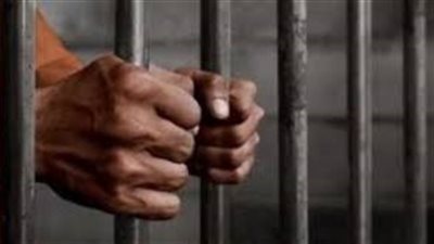 السجن 3 سنوات لعامل استدرج فتاة وصورها عارية وطلب من والدها 500 ألف جنيه بأسيوط