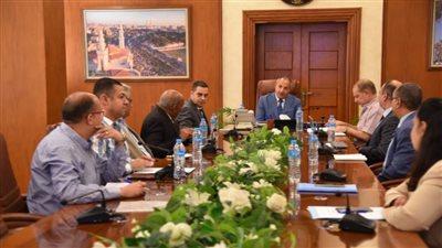 محافظ بورسعيد يناقش مع مسؤولي مشروع تكامل البنية المعلوماتية المكانية