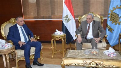  بالصور.. محافظ الغربية يناقش مع رئيس صندوق التنمية الحضرية مستجدات الموقف التنفيذي للمشروعات