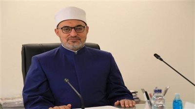 مفتي الجمهورية يهنئ محافظ البنك المركزي بمناسبة تجديد ثقة الرئيس له في منصبه