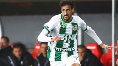 مصدر بالأهلي: لم ننسحب من صفقة بن رمضان ونفاوض لاعبين آخرين