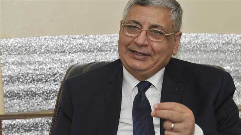 الدكتور عوض تاج الدين