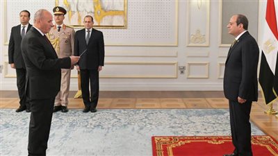 الرئيس السيسي يشهد أداء اليمين القانونية للمستشار عبدالرزاق شعيب رئيسًا لهيئة قضايا الدولة