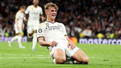 ريال مدريد وافق على عرض ضم لاعبه نيكو باز من كومو الإيطالي