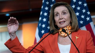 نانسي بيلوسي تحذر الناخبين من ترشيح دونالد ترامب لولاية ثانية