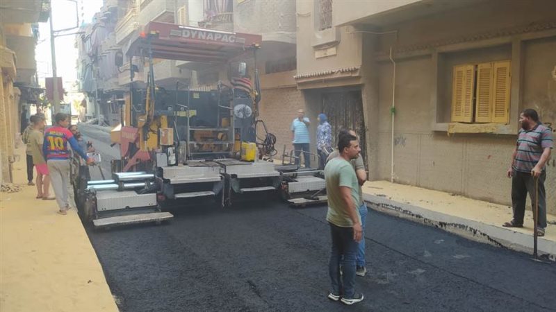 جانب من أعمال رصف