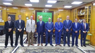 رئيس جامعة المنيا يستقبل نائب وزير التربية والتعليم   