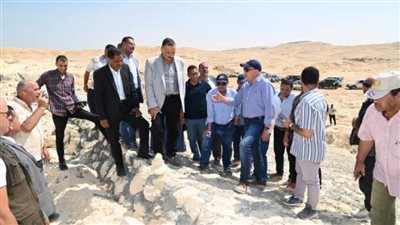 وزير الري يتفقد حالة منشآت الحماية من أخطار السيول ببني سويف