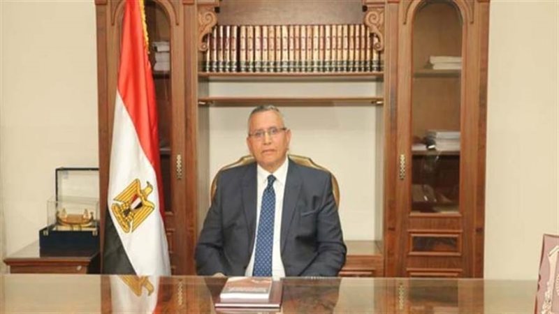 الدكتور عبد السند