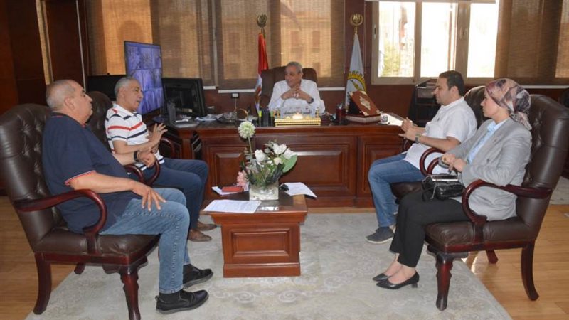 محافظ الغربية خلال