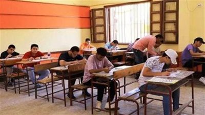 طلاب الثانوية العامة 
