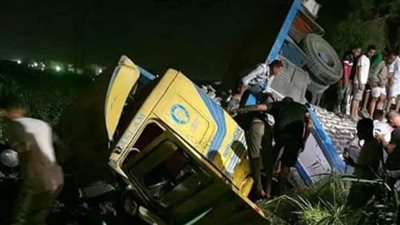 فرحات أوقف التوك توك لمساعدة المصابين فلقى مصيره هو الآخر 