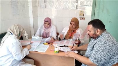 فحص 919 مواطنًا ضمن القافلة الطبية المجانية بكفر الشيخ