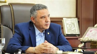 محافظ البحر الأحمر يكشف عن منح دراسية بالجامعة المصرية الصينية