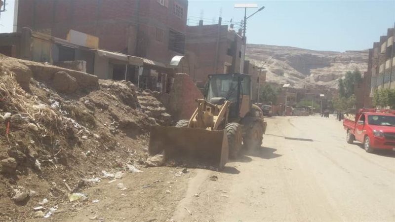 رفع المخلفات والقمامة