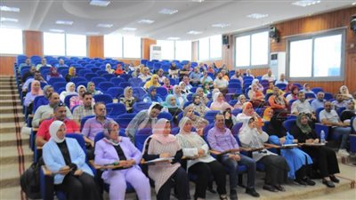 استمرار فعاليات البرنامج التدريبي المؤهل لشغل وظيفة مدير إدارة بجامعة كفر الشيخ