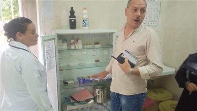 رئيس مدينة الغنايم بأسيوط يتفقد المستشفيات لمتابعة سير العمل.. 