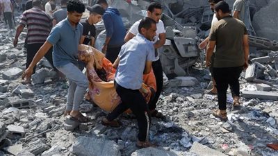 الصحة الفلسطينية: انتشال شهيدين بعد استهداف منزل بمحيط فندق الأمل غرب مدينة غزة