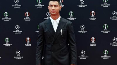 كريستيانو رونالدو يتوج بجائزة الهداف التاريخي لدوري أبطال أوروبا 