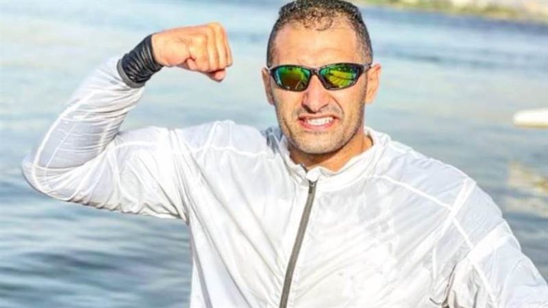 علي الزيني بطل التجديف