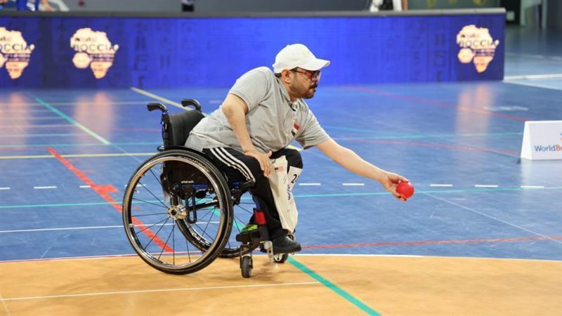 محمد نبوي لاعب منتخب