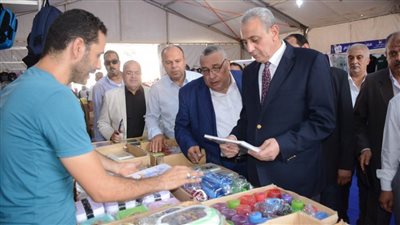 بالصور.. محافظ الغربية يفتتح معرض أهلا مدارس على أرض البوريفاج بطنطا