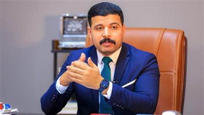 عيد عبدالهادي: مناقشات 