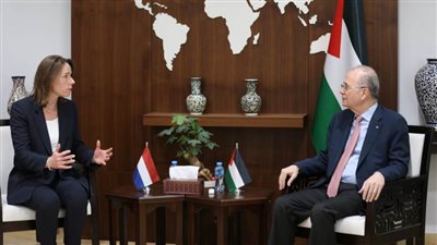 رئيس الوزراء الفلسطيني يبحث مع وزير خارجية هولندا دفع الجهود من أجل وقف حرب الإبادة على قطاع غزة 